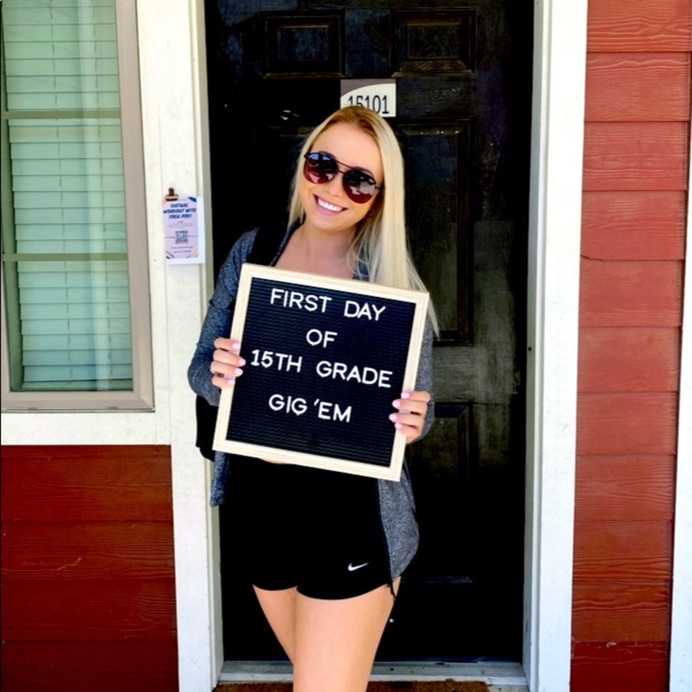 Meet your Posher, Caitlin